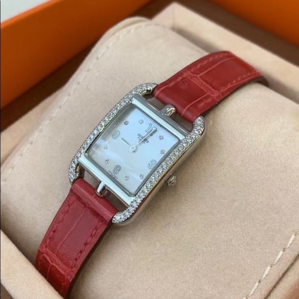 New hermes cape cod diamond watch with crocodile strap - Picture 4 of 4